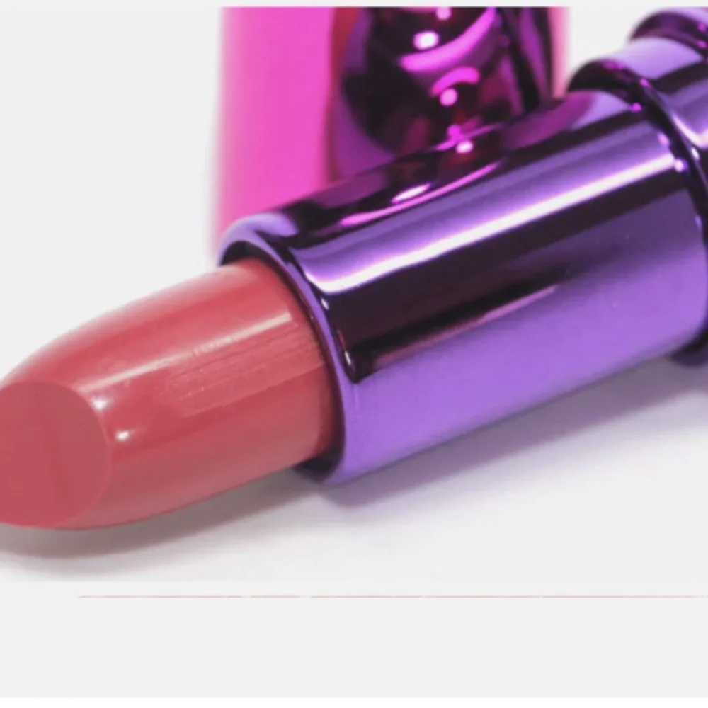 Makeup Revolution Rosy Pink Lipstick